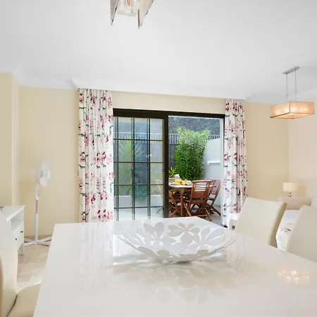 Haus Mit 2 Pools Und Jacuzzi Holiday home Santa Ursula (Tenerife)